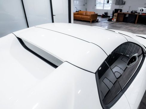 Used 2023 Ferrari 812 GTS RWD image 23