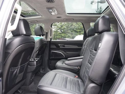 Used 2024 Kia Telluride SX Prestige AWD/4WD image 45