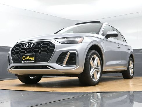 Used 2024 Audi Q5 e Premium w/ Convenience Package AWD/4WD image 51