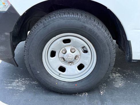 Used 2017 RAM 1500 Tradesman image 19