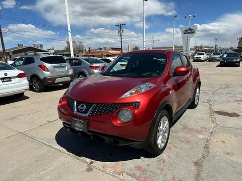Used 2012 Nissan Juke SV AWD/4WD image 3