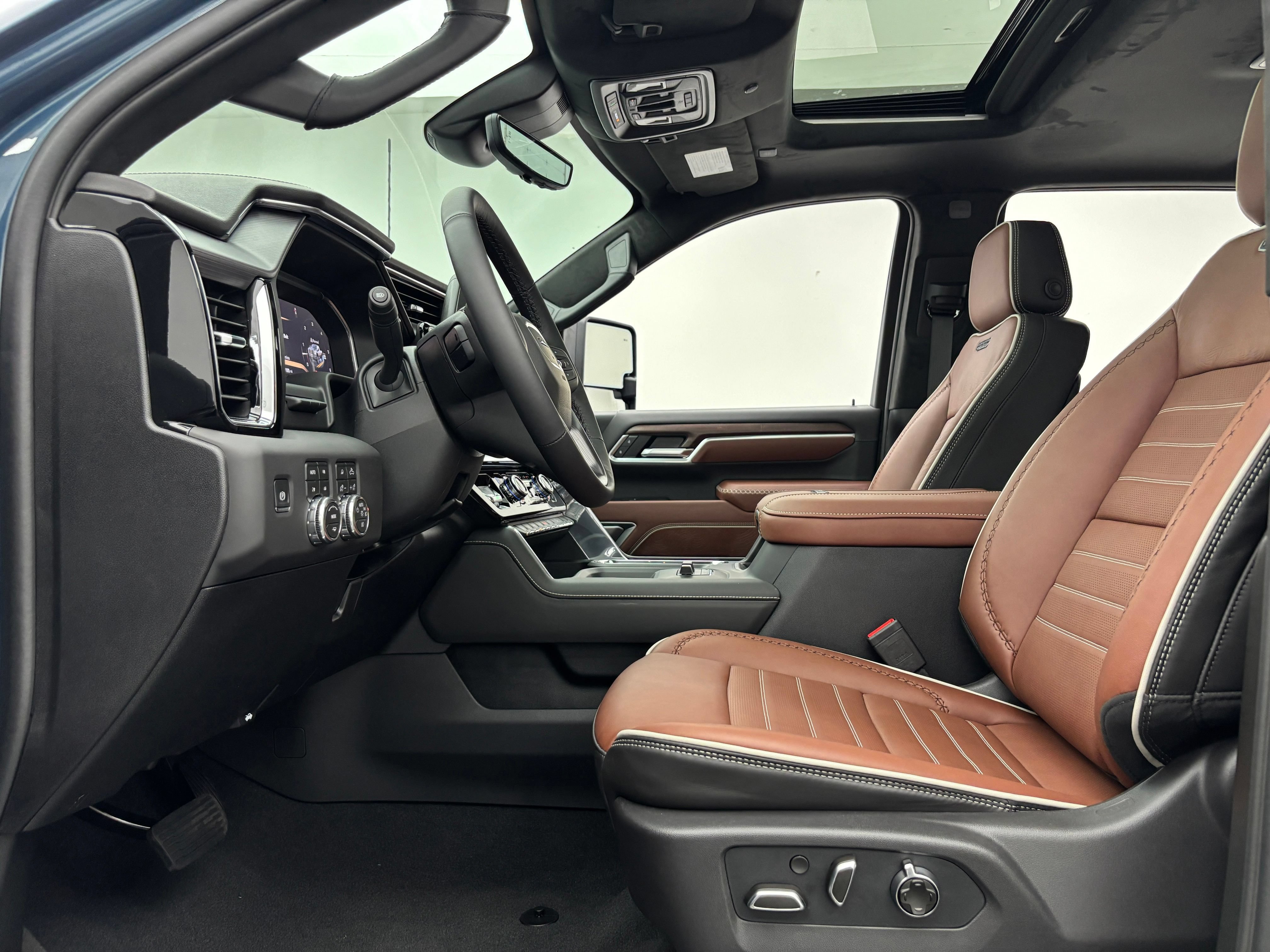 New 2026 GMC Sierra 2500 Denali Ultimate AWD/4WD image 21