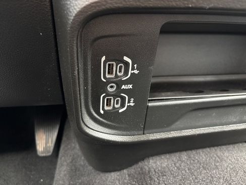 Used 2024 RAM 2500 Laramie image 24