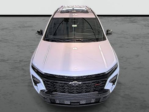 New 2026 Chevrolet Traverse RS w/ LPO, Floor Liner Package FWD image 6