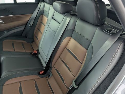 New 2026 Mercedes-Benz GLE 53 AMG 4MATIC image 13