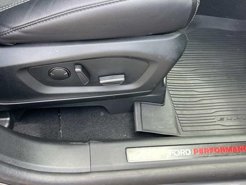 Used 2024 Ford Explorer ST AWD/4WD image 31