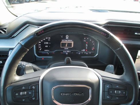 Certified 2024 GMC Sierra 1500 Denali image 32