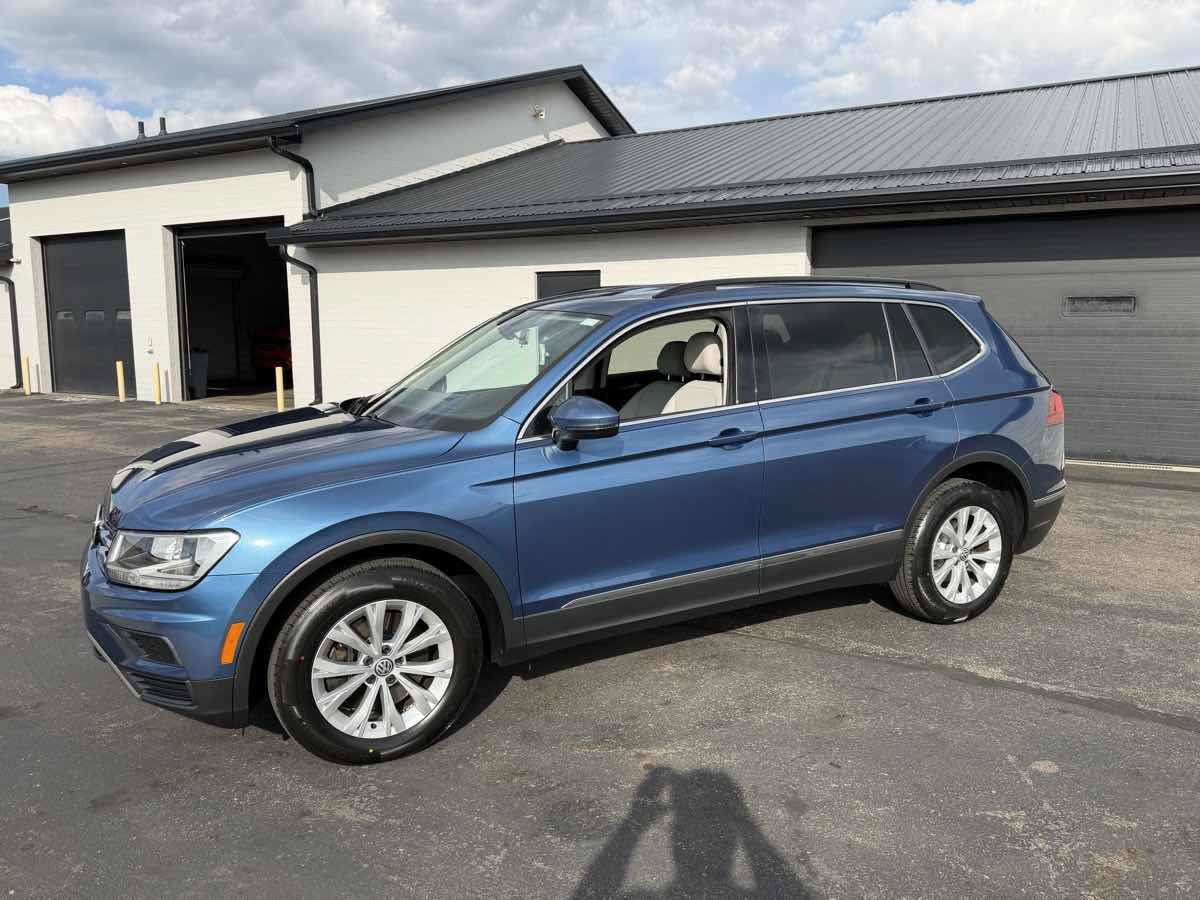 Used 2018 Volkswagen Tiguan S FWD image 2
