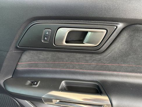 Used 2016 Ford Mustang Shelby GT350R w/ GT350R Equipment Group 920A image 18