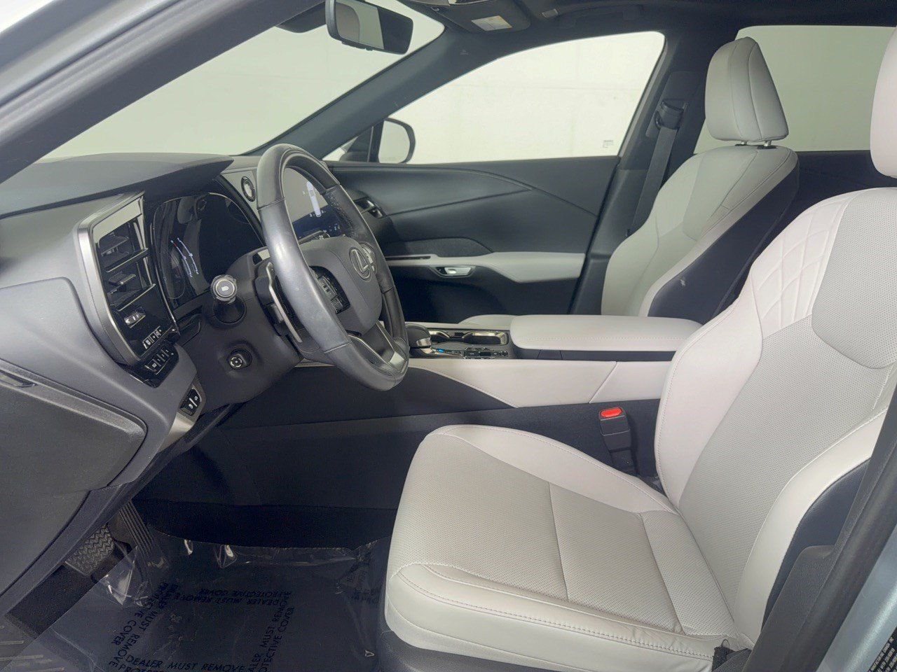 Used 2024 Lexus RX 350 Premium w/ Convenience Package AWD/4WD image 5