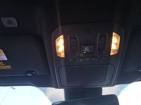 Used 2023 Toyota Highlander XSE AWD/4WD image 21