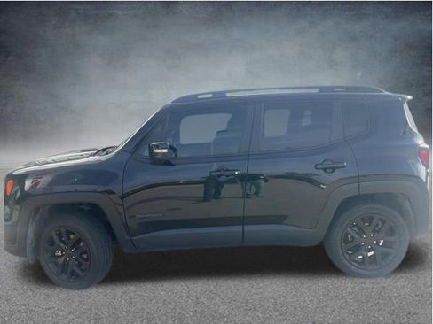 Used 2022 Jeep Renegade Altitude w/ Convenience Group AWD/4WD image 8