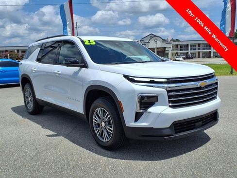 New 2025 Chevrolet Traverse LT w/ Driver Confidence Package image 7