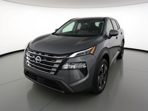 Used 2025 Nissan Rogue SV image 3