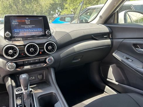 Used 2025 Nissan Sentra SV FWD image 34