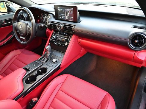 Used 2024 Lexus IS 300 F Sport image 9
