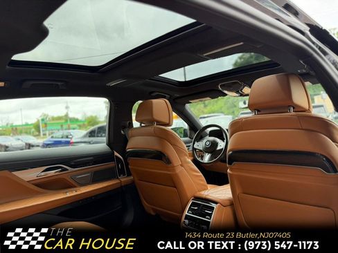 Used 2022 BMW 750Li xDrive AWD/4WD image 22