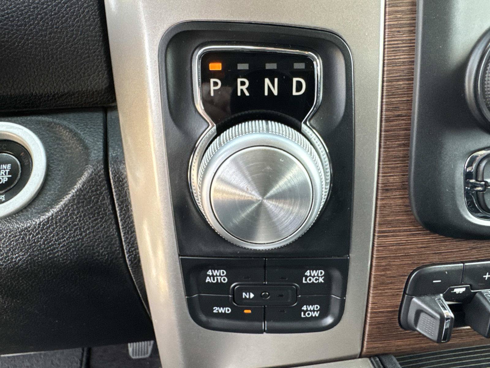 Used 2017 RAM 1500 Laramie w/ Convenience Group AWD/4WD image 34