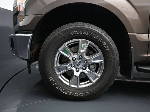 Used 2017 Ford F150 XLT w/ Equipment Group 302A Luxury AWD/4WD image 14