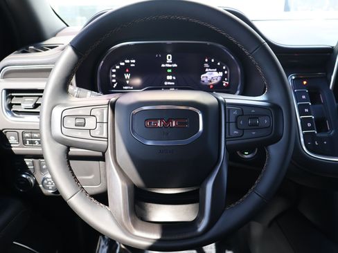 Used 2024 GMC Yukon XL AT4 w/ Technology Package AWD/4WD image 14