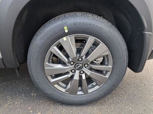 New 2025 Nissan Pathfinder SV image 25