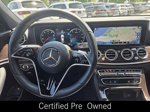 Certified 2022 Mercedes-Benz E 450 4MATIC Sedan image 17