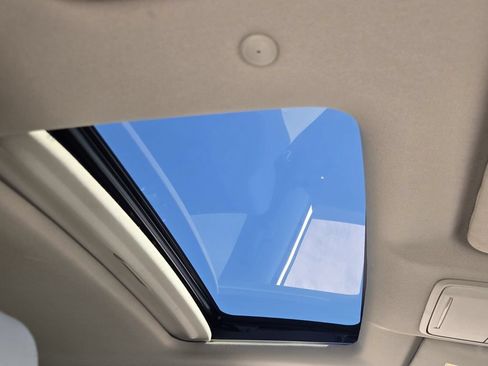 Certified 2025 Honda CR-V EX-L image 18