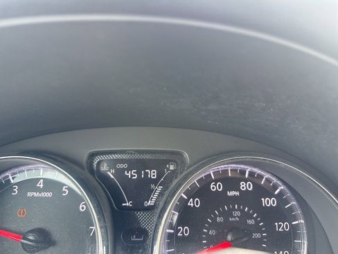 Used 2019 Nissan Versa SV image 38