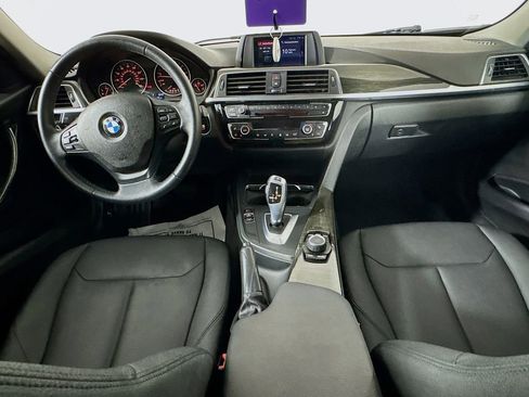Used 2018 BMW 320i Sedan image 25