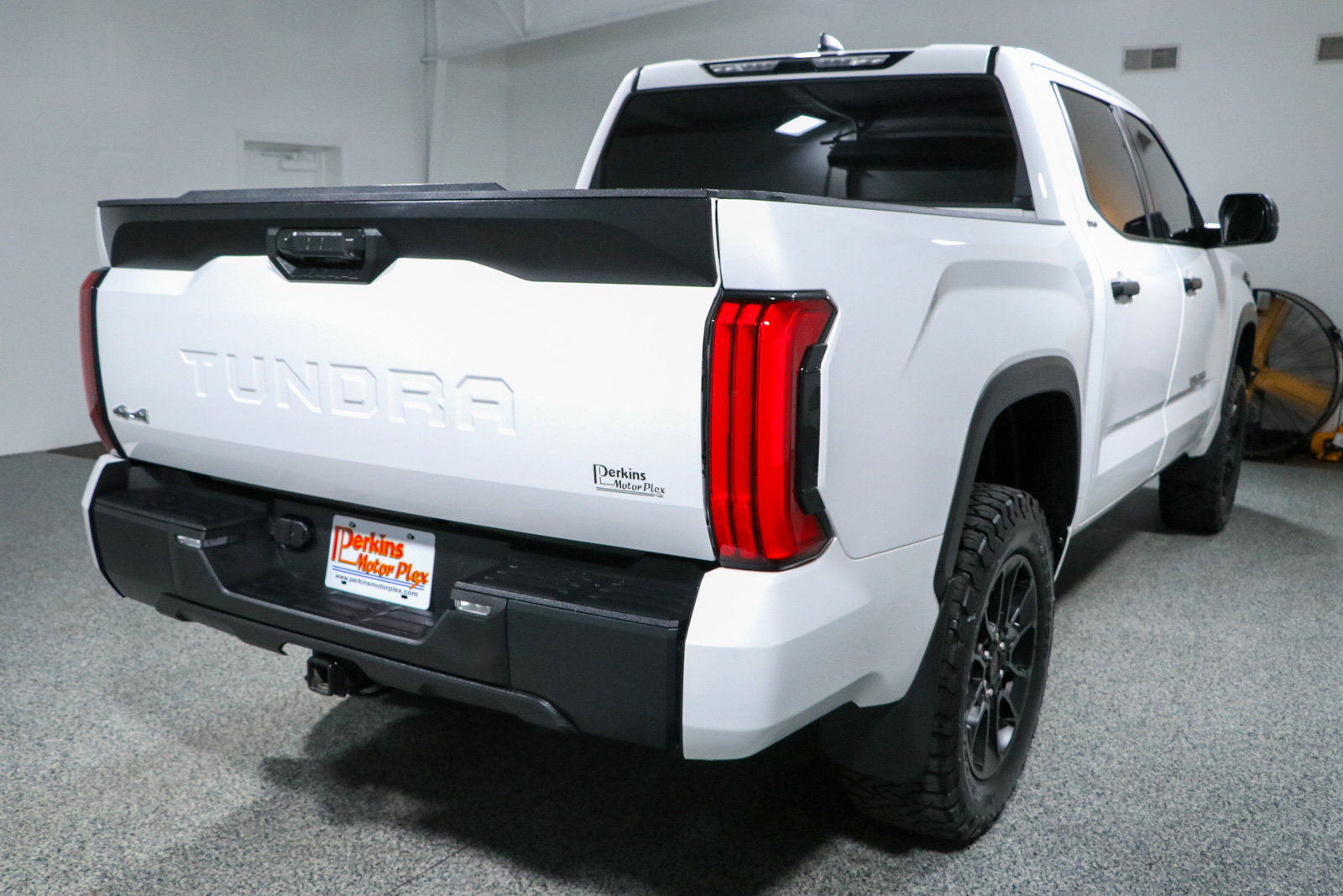 Used 2024 Toyota Tundra SR5 AWD/4WD image 7