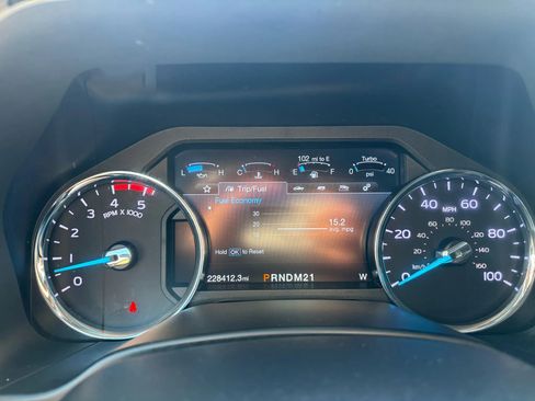 Used 2019 Ford F250 Lariat w/ Lariat Value Package image 20