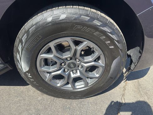 Used 2025 Ford Expedition Active RWD image 5