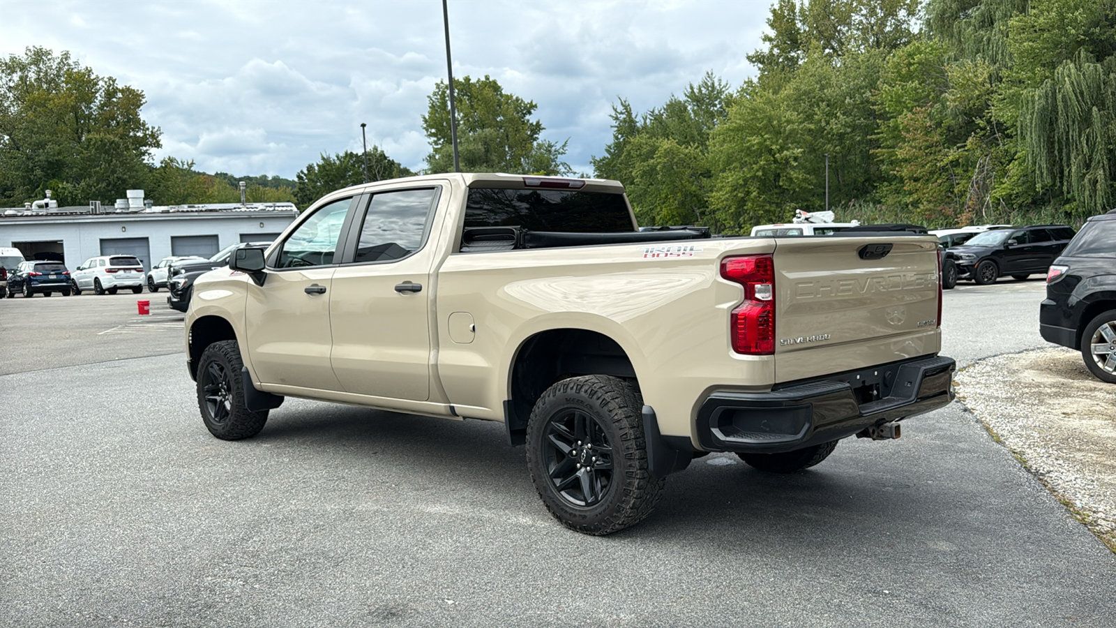 Used 2022 Chevrolet Silverado 1500 Custom Trail Boss AWD/4WD image 8