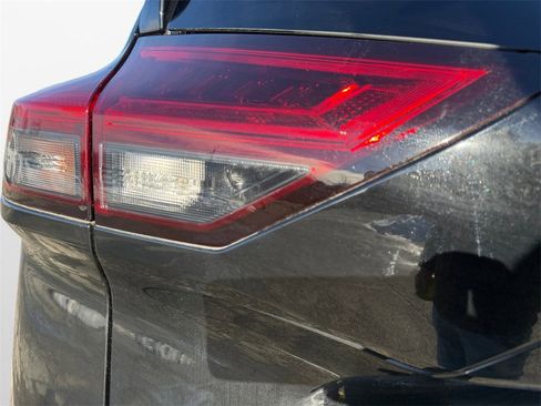 Certified 2021 Nissan Rogue SV image 21