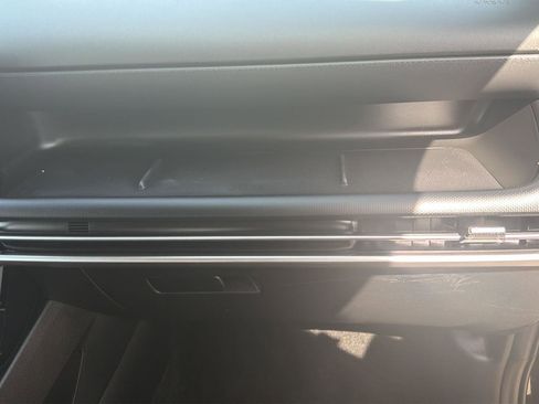 Used 2025 Hyundai Tucson SE image 32