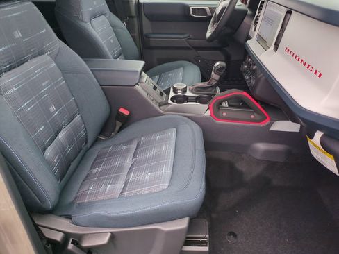 New 2026 Ford Bronco Heritage Edition AWD/4WD image 27