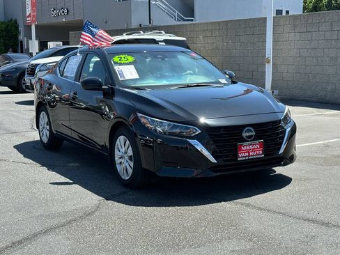 Used 2025 Nissan Sentra S FWD image 10