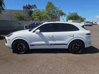 Used 2019 Porsche Cayenne Turbo AWD/4WD video 3