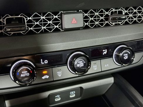 Used 2025 Honda Accord LX image 16