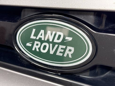 Used 2020 Land Rover Defender 110 HSE AWD/4WD image 31