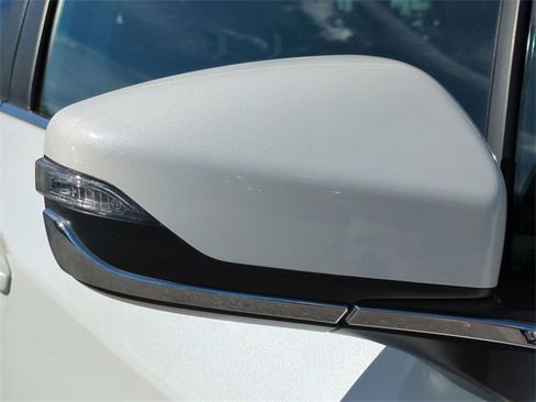 Used 2020 Subaru Outback Limited image 12