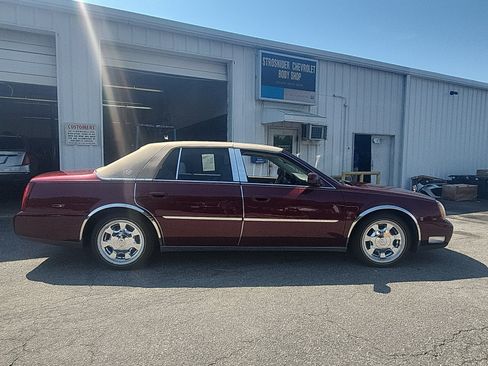 Used 2002 Cadillac De Ville w/ Comfort/Convenience Pkg FWD image 6
