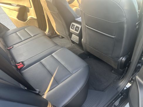 Certified 2023 Nissan Rogue SV w/ SV Premium B Package FWD image 20