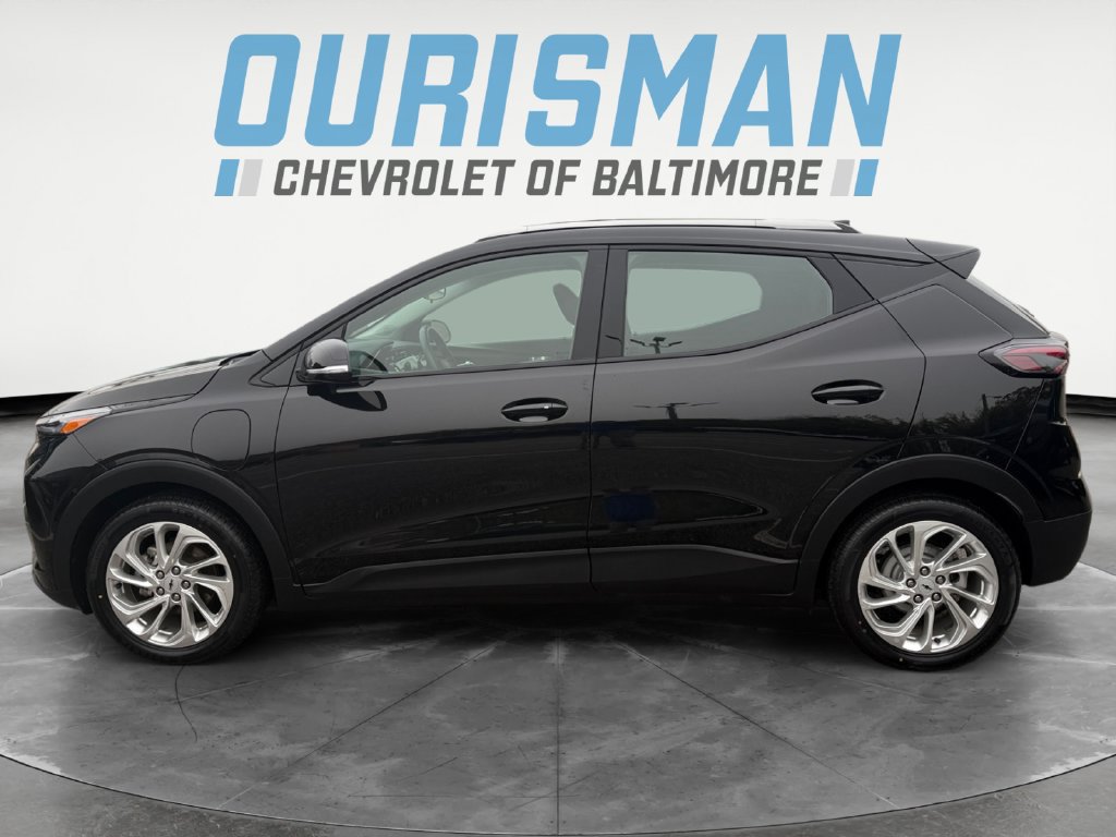 Used 2023 Chevrolet Bolt EUV LT FWD image 3