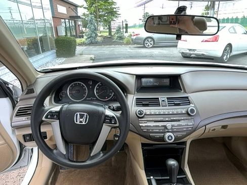 Used 2009 Honda Accord LX-P image 7