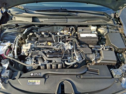 Used 2025 Toyota Corolla LE w/ LE Premium Package FWD image 28