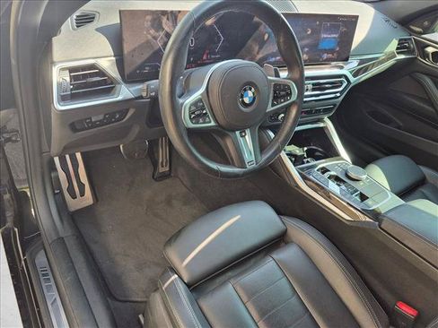 Used 2024 BMW M440i Coupe RWD image 3