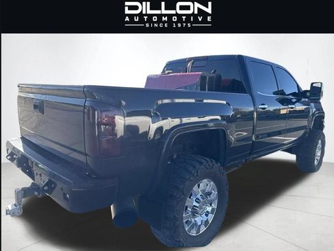 Used 2016 GMC Sierra 2500 Denali w/ Duramax Plus Package AWD/4WD image 6