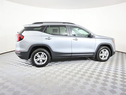 Used 2024 GMC Terrain SLE w/ Driver Convenience Package AWD/4WD image 7