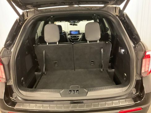 Used 2025 Ford Explorer ST-Line image 36